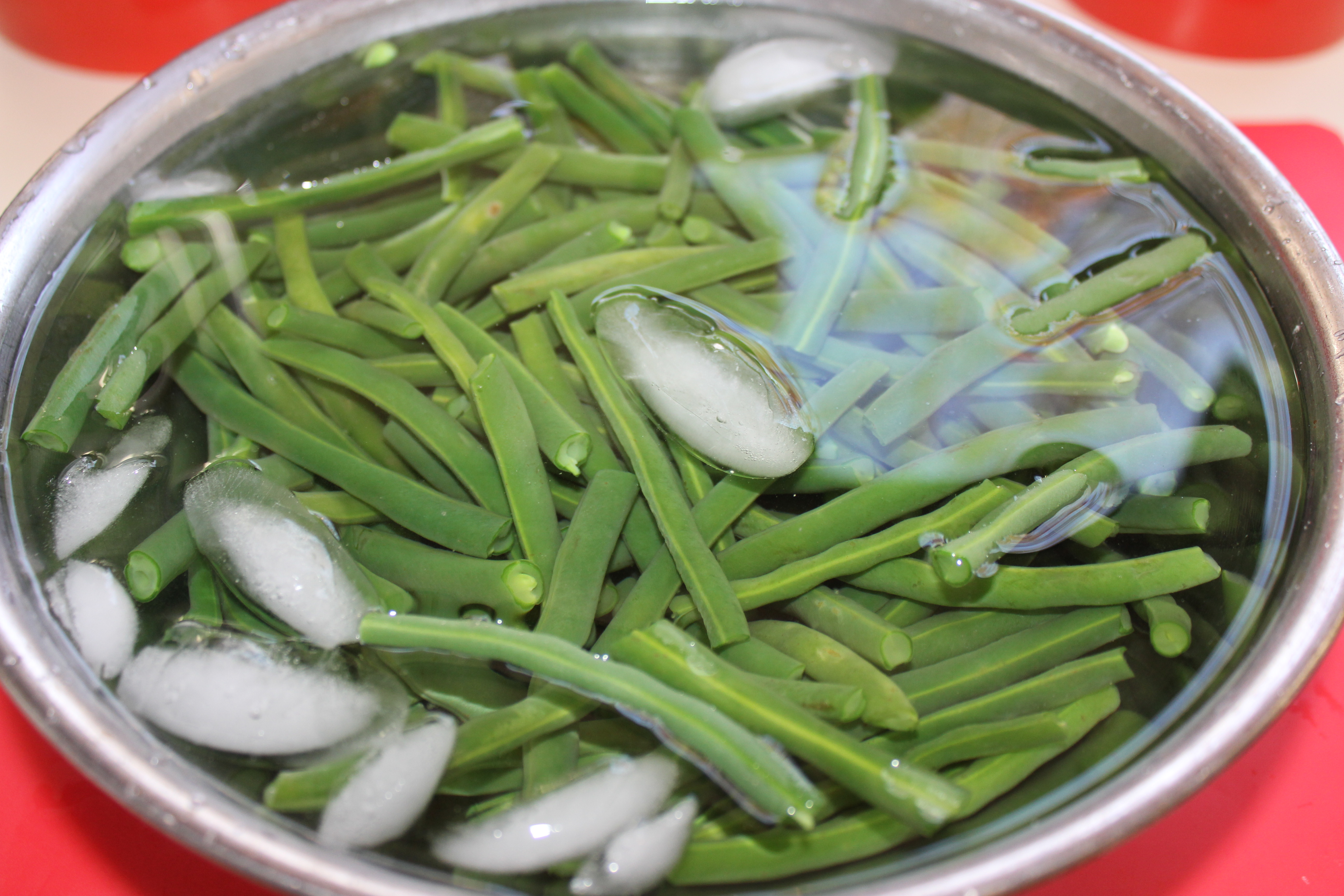 Blanch green beans for 3-4 minutes in boiling water. Drain and ...